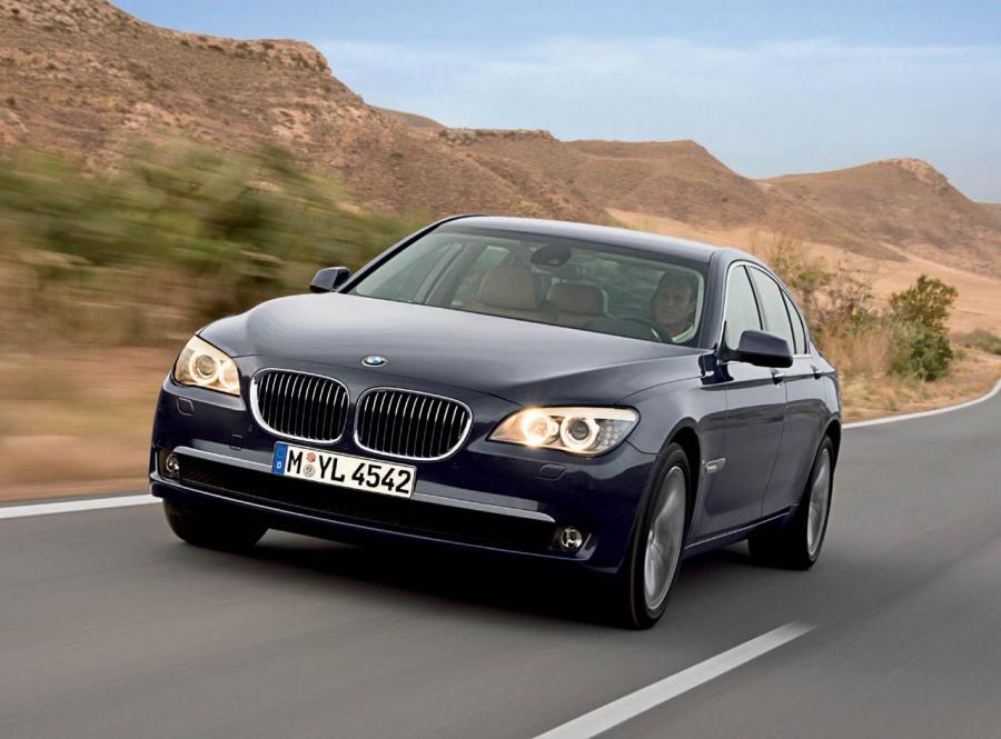  BMW 7-Series 2009 года  (фото 152 из 167)